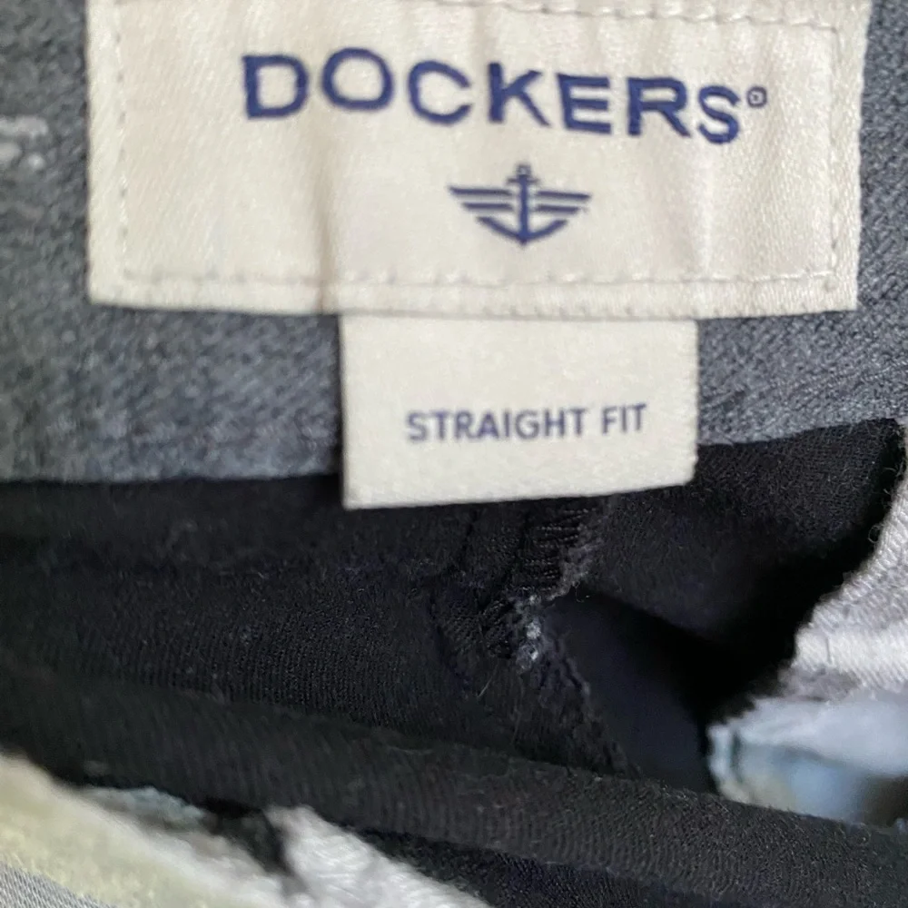 Dockers straight pants 32 x 32